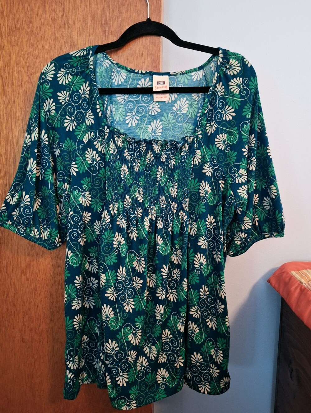 Faded Glory Navy Green Floral Squared-Neck Rushed Bodice Women"s Top Size XL